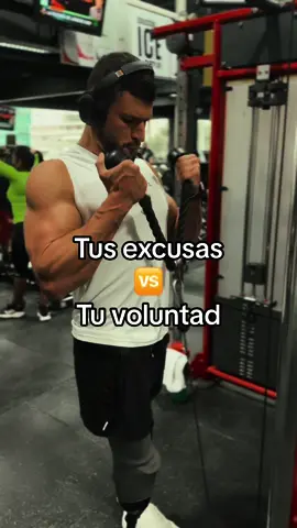 Quien gana en tu caso🏋🏻‍♂️💪🏼#amputeelife #parati #foryou #mujer #sigueme 