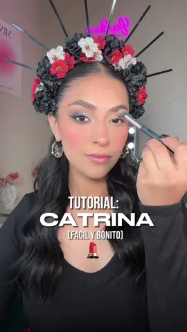 1/2 catrinas que les hare este año, empezamos por algo sencillo pero con brillo🖤🌹 Recuerden que pueden conseguir la coleccion de @Kunno con @Sinless Beauty en @Renatta Cosmetics ✨#fyp #parati #maquillaje #makeup #catrina #catrinamakeup #kunno #sinlessbeauty #renattacosmetics 