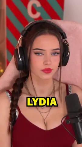 Can You Look Down and Spell Attic? #idol #iqtest #twitch #twitchstreamer #twitchmoments #TextToSpeech #GamerGirl #twitchclips #twitch #react #streamer #funnymoments #streamfails #jokes #funny #comedy #fyp #foryou