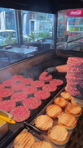 BRAMARE BURGER’DE KAÇ BURGER HAZIRLADIK? 🍔 #burger #burgerday #kaburga #hamburger 