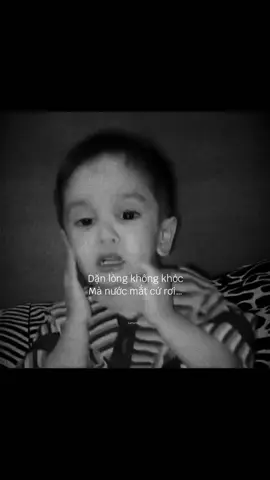 Kẻ hiểu chuyện luôn chịu thiệt thòi.  #motchutbuon #demnguocthoigian #tamtrang #tiktok 