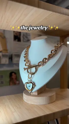🙈 #watchjewelry #watchchoker #watchnecklace 