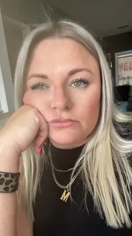 Taking a mommy moment 🤣