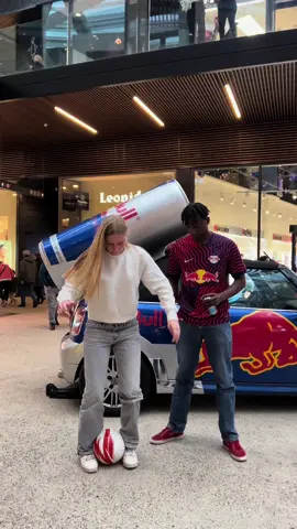 Will you have succeeded 😂😂❌ Red Bull Street Style Global Championship’ ‘December 7 at Docks Dome in Brussels’ ‘Come and watch the best freestylers in the world battle against each other #bruxelles #redbull #skills 
