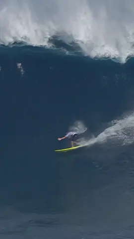 Now that’s a big curtain to hide behind 🤯 🏄‍♂️ Ryan Hipwood #BigWave #SurfTok 