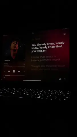 attention 🎧🎵 #charlieputh #viral #israel #music #🎧🎶 #fyp #lyrics #פוריו 
