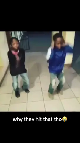 They went crazy #dancingtwins #memerap #viraldance #untiljapan 