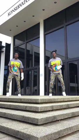 Tiya Mfana🗣️🔥 @dj_tshegu @PRESIDENT YA STRAATA🅿️🇿🇦🏟️ #tiyamfana #amapiano #dance 