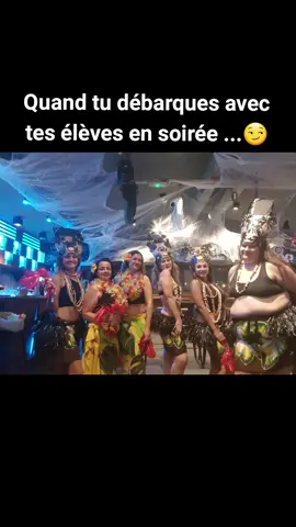 Fa'arapu sur le billard la total ! #southoffrance #fyp #bar #tahiti 