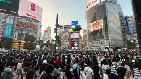 Shibuya Crossing Shibuya Crossing is the world's busiest pedestrian crossing, with as many as 3,000 people crossing at a time.#jafunadventure #alpie612 #batanglaagantv 