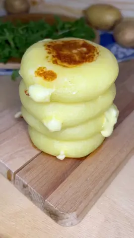 Bombas de Patata Rellenas de Queso. Sígueme para más recetas 🤗 #Receta #tiktok #patata #queso #follow    #recetas #asmr  #asmrsounds  #video #Recipe #hack #recetasfaciles #recetasrapidas #viraltiktok #recetassaludables #comida #tiktok #followme  #recetastiktok #videoviral #viral #recetasricas #recetasdesiempre #platosfaciles #cena #recetacasera 