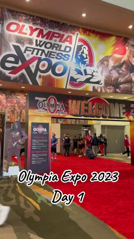 First time at the #olympia expo and it didn’t disappoint at all. Had the opportunity to meet a lot of people in the #Fitness industry who had a positive impact on my journey thus far #bodybuilding #fyp #gym 