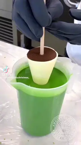 🎄❤️💚 #christmas #christmastiktok #baking #dessert #sweets #bakingtiktok #desserttiktok 