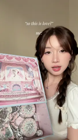 Phép thuật winx cho các bạn nam nhìn thấy  clip này và mua cho ny của họ 🧏🏻‍♀️🪄✨🩰🪞🦢  @Flower Knows Cosmetics  #flowerknows #makeup #balletcore 
