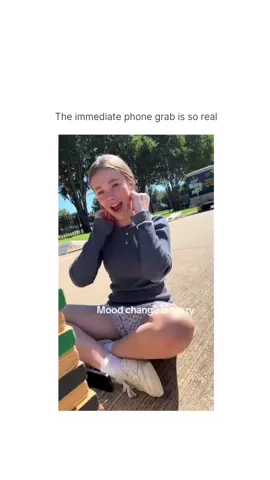 girl got mad quick #girl #mad #upset #phone #singing #carlisle #randomclips 