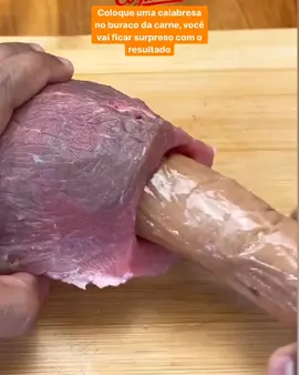 Coloque uma calabresa no buraco da carne, e voce ficará supreso ⚠️😎😋😘😱 #calabresa #carne #lagarto 