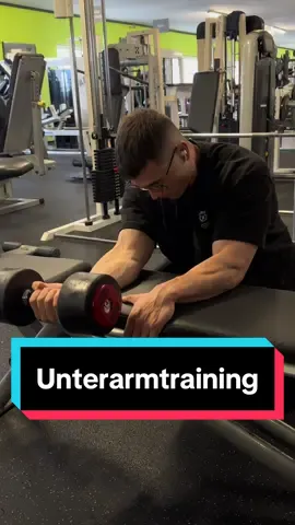 Wir testen ob Unterarmtraining was bringt! Bzw wieviel es wirklich bringt😃 Ich bau es jetzt mal bis Ende des Jahres in den Plan ein, mal schauen was passiert🤝 #Fitness #muskelaufbau #muskeln #training #unterarmtraining #zughilfen #gym #workout #GymTok 