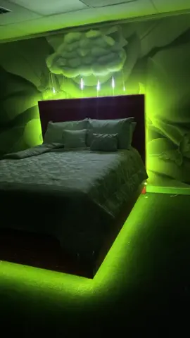 Floating bed… #fyp #fypシ #fypシ゚viral #foryoupage #foryourpage #beds #bed #floatingbed #furniture #kingmattress #ledbed  