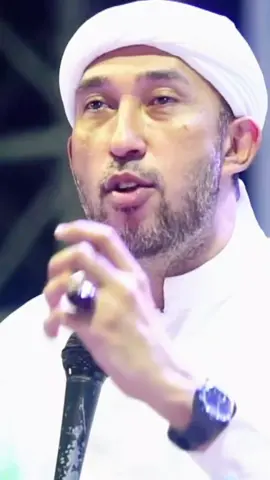 Karena wajah itu adalah gambaran isi hati seseorang, Masya Allah🤍👳 #habibbidinassegaf #habibalizainalabidinassegaf 