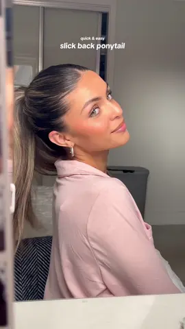 The perfect ponytail 🫶🏼 #hairtutorial  #sleekponytail #sleekhair #hairhack #hairtok #hairinspo #hairstyle #fyp 