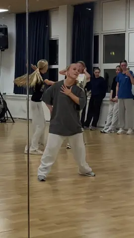 Club can’t handle me 😎  #housedance #dance #dancer #allinghamdanceteam #allinghamfam #fyp #viral #issavibe 