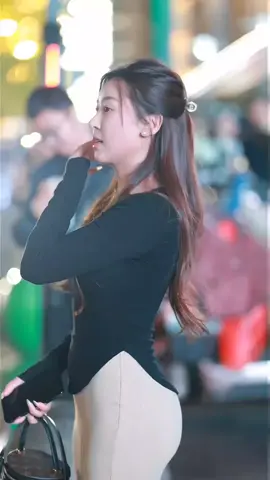 时尚街拍美女 @DOU+🇨🇳 