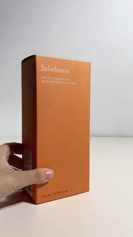 Sulwhasoo Gentle Cleansing Oil—Minyak pembersih wajah yang mengangkat riasan hingga debu halus tanpa meninggalkan residu. #SulwhasooIndonesia #Skincare #FYP 