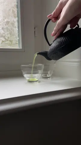 Rainy fall day with Japanese green tea.  Recipe details are in the video🍵🤍 Tea used in the video: Saemidori Single Origin Green Tea - by ESSENCE Kyoto. #greentea #greentearecipe  #calmliving #calmlifestyle #dayinmylifevlog #teavlog 