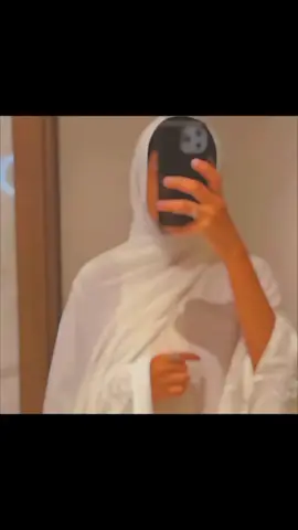 say Hy and put on one like please🥺💗✨ . . . . . . . . . . . . . #muslimgirl #tktok #viralvideo #tiktok #fypシ #trending #muslim #girl #trendng_video #srilankan_tik_tok🇱🇰 #template #CapCut #Nostalgic 