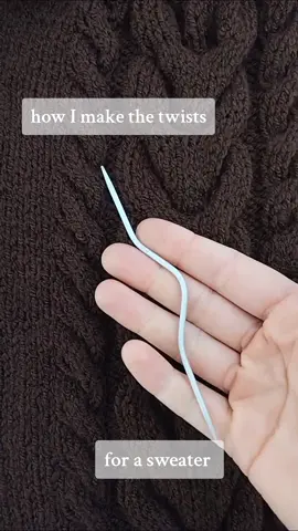 I am a self-taught knitter, I just do it for fun ╮⁠(⁠.⁠ ⁠❛⁠ ⁠ᴗ⁠ ⁠❛⁠.⁠)⁠╭  #knitting #yarn #creat #handmade #winterfashion #fypシ゚viral #fypシ #fy 