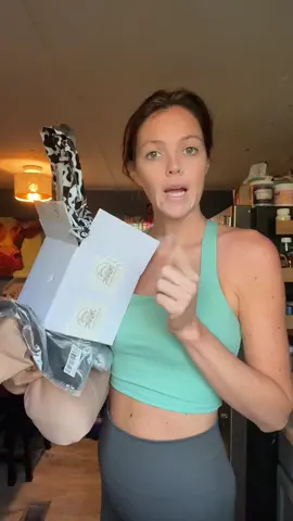 Open random packages with me 