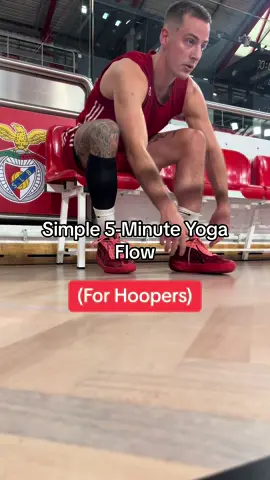 Simple 5-Minute Yoga Flow for hooper #basketball #workoutsfromaprohooper #prohooper #yoga #yogaforhips #yogaforhoopers #probasketball #probasketballplayer #yogarecovery #hipmobility #yogaflow #basketballyoga #yogaforbasketball #simple #5min 