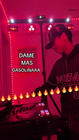 thanks for 200k🙌🏽‼️🎉 #dj #mashup #daddyyankee #ohgeesy #transition #party  