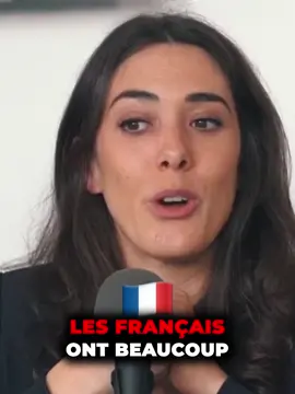 1+1 = 3 ? S’ouvrir aux autres et collaborer décuple nos résultats. Mais, on a souvent trop souffert pour faire confiance : 😷 Peur de se faire avoir 🤢 Anxiété des process 🤐 Paranoïa de la compétition Pourtant, l’Homme a un réflexe inné pour la Collaboration. En biologie, c’est le secret de la survivance des espèces. Et si c’était pareil dans le business ? 1+1 = 3 Quand on s’entraide, on est tous gagnants. Vous, votre partenaire … et le client final ! 🥂
