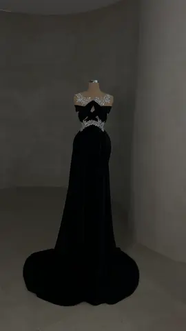 Dazzling Stones on Midnight Black #couturegowns2023 #fashioncouture2023 #moda #fashion #blinifashionhouse #blini_official #blini_official #bliniofficial #lavderimkukajdesigner #lavderimkukaj #dress #dresses #blackdress #black @Lavdërim Kukaj FashionDesigner 