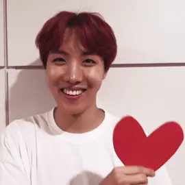 he's the cutest. | ib : @nat | #jhope #hoseok #hoseokedit #jhopeedit 