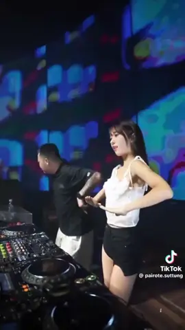 ผัวฉันหายเป็นจังหวะสนุกๆ#ชมเพื่อความบันเทิง #เพลงดังในอดีต #วัยรุ่นยุค90 