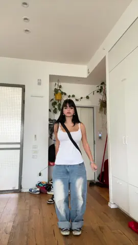 שלי דובאל #fyp #foryou #אימוגותית #fakebodyy⚠️ #OOTD #shellyduvall #ootw 