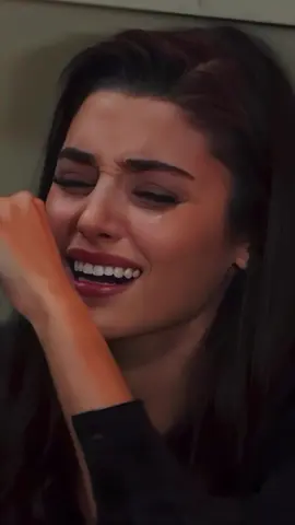 انك مش قد الغرام..🥀 . . . #اكسبلور #اغاني_شوق #لساتني_جنبي #حزن #شخص_آخر #هاندا_ارتشيل 