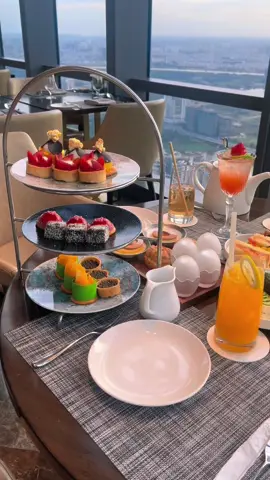 Trà chiều view triệu đô giữa lòng sài gòn🍸☕️😍#lanmark81