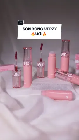 Đẹp nhaaaaa 🫡 #halinh #halinhofficial #reviewlamdep #merzy #foifbymerzy #foifjuicyfit #tint #lipstick #son #sonbong #fyp 