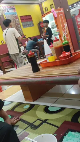bantu di viralkan suaranya yang has cpreng2 geh Raos kadanguna😂 #pandeglang #pandeglangbanten #pengamenpandeglang  #viral #suara #solawatan #pengamenjalanan #pengamenviral #suaramerdu #vidioviral #pengamensukses #has #viraltiktok 