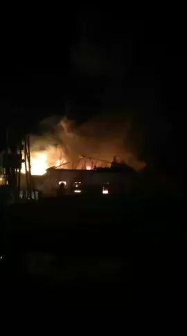 #kebakaranrumah #prayforsidoarjo #pommini  yg lewat keling tutup totlal