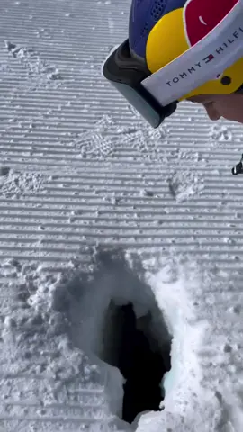 New fear unlocked 🔓(IG🎥: @scottyjames31) #extreme #unreel #skiingtiktok #skiingclips #dangerous 