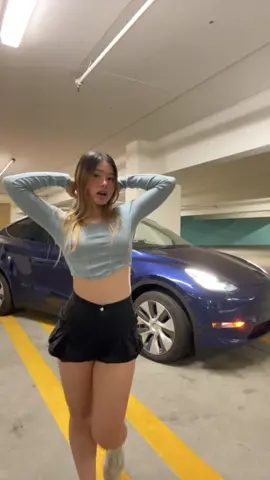 run it backkk #fyp #watchmy9millimetregobang #dance #dancetrend #car #egirl #viet #tesla #teslatok #teslamodely #cutegirl 