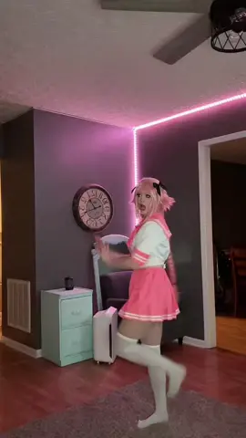 whys this dance lowkey hard😭 #astolfocosplay #animedance #fatecosplay #astolfo #cosplayer 