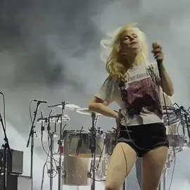 BUT I WEAR THE BIGGEST SMILE || #paramore #hayleywilliams #pxramore #fyp 