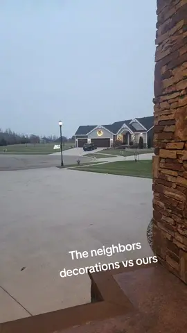 #christmas #christiantiktok #christmasdecor #christmasfail #christmaslights #messydoug #keepingupwithjones #christmas2023 #today #hillbillies #tiktok 