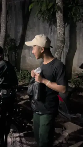 lonceng perdamaian dikumandangkan lurr 😂