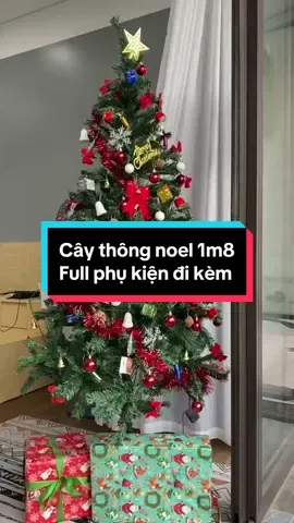 Một mẫu cây thông noel 1m8 chân sắt chắc chắn cho không gian từ 20m2 trở lên cho mùa noel này nha các bạn #gurudecor #caythongnoel1m8 #caythongnoel #trangtricaythong #caythonggiangsinh #caythonggiangsinh1m8 #giangsinh #noel #xuhuong #fyp #fypシ 